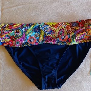 Bleu Rod Beattie groove sarong